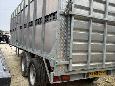 Bateson LT100 Livestock Trailer
