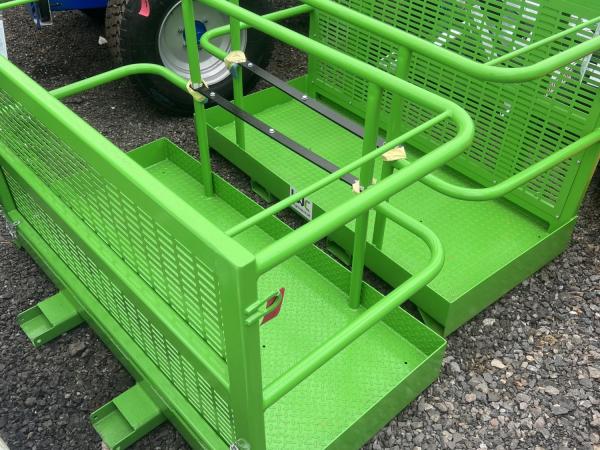 LWC Man cage